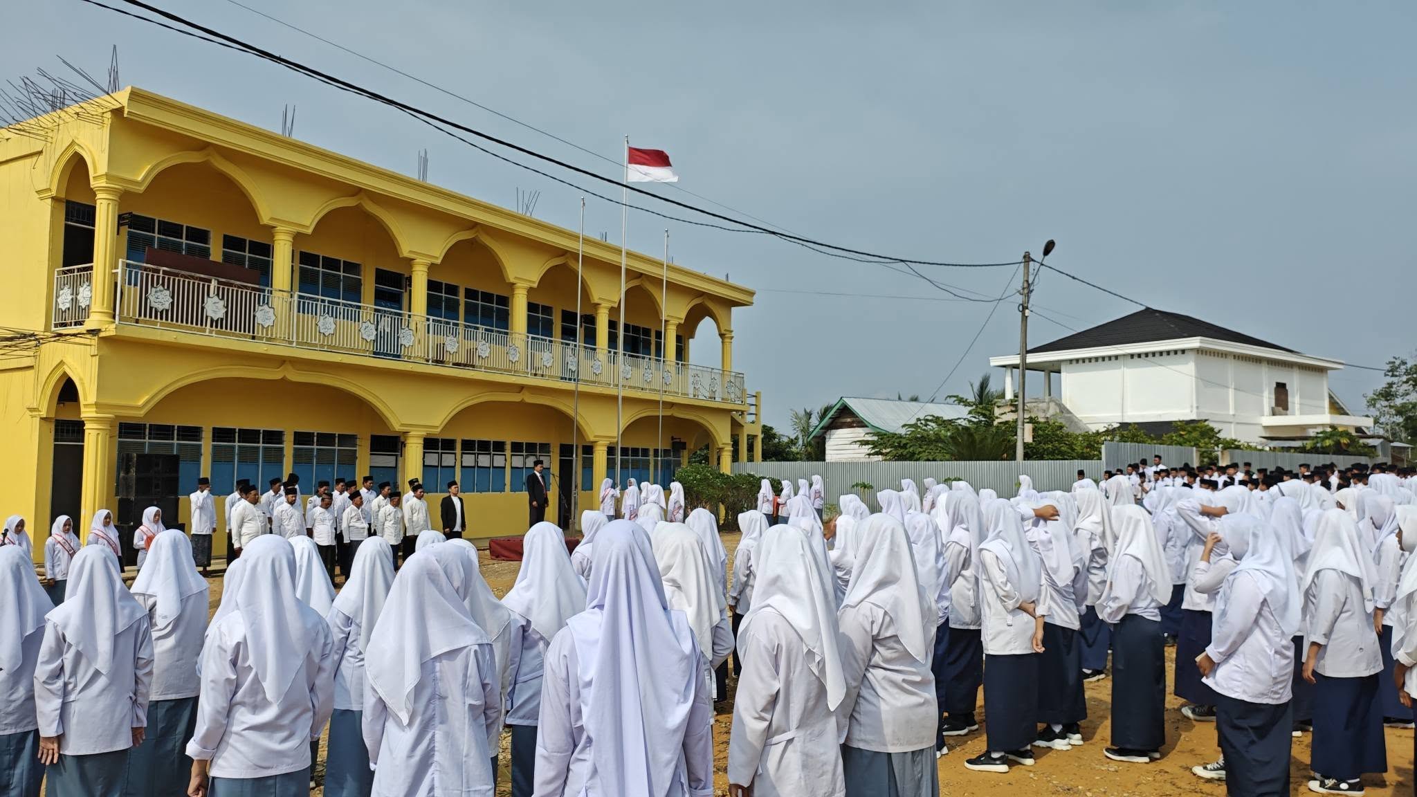 Dokumentasi Upacara Bendera 17 Agustus di Ponpes Syaikh Daud Al Masrur