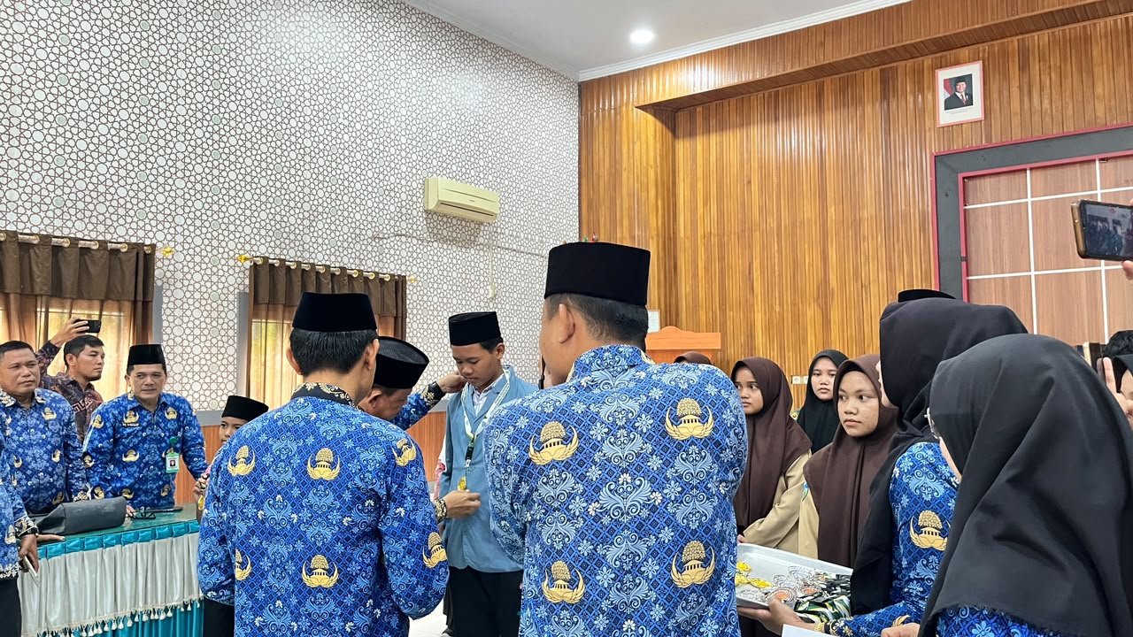 Penyerahan Medali OMI